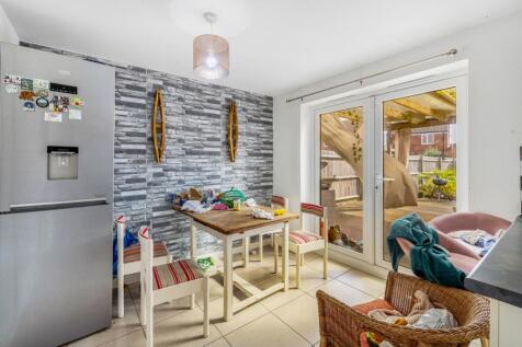 71 Swift Gardens (Kirton)-14