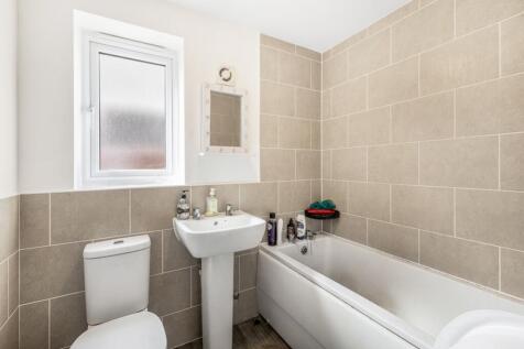 71 Swift Gardens (Kirton)-19