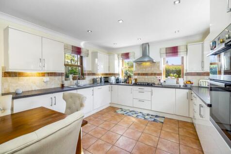 6 Abbey Gardens (Swineshead)-21