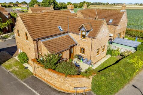 6 Abbey Gardens (Swineshead)-2