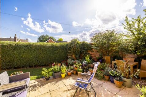 6 Abbey Gardens (Swineshead)-10
