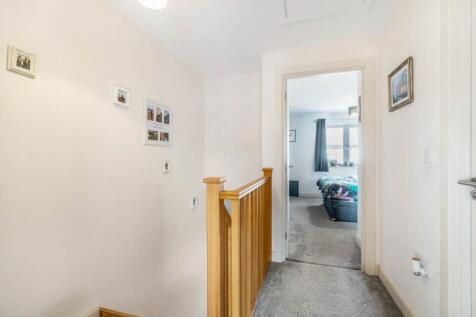 69 De Montford Gardens (Boston)-16