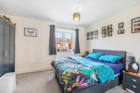 69 De Montford Gardens (Boston)-17