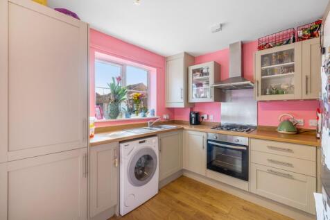4 Grayling Way (Boston)-11
