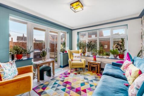 66 Sir Isaac Newton Drive (Wyberton)-24