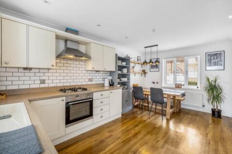 20 Eton Way (Boston)-23