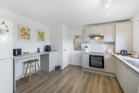 26 Bain Road (Boston)-18