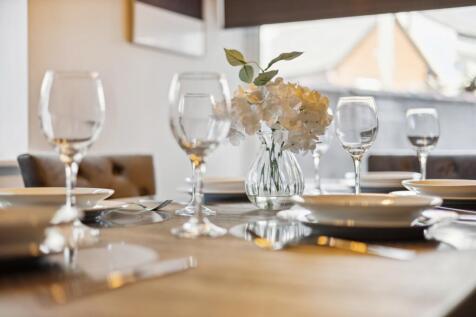 diningroom table closeup-1