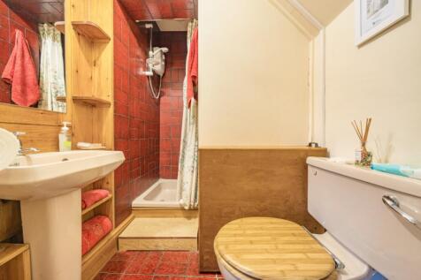 1370886-11-68f2bd4bd99fa