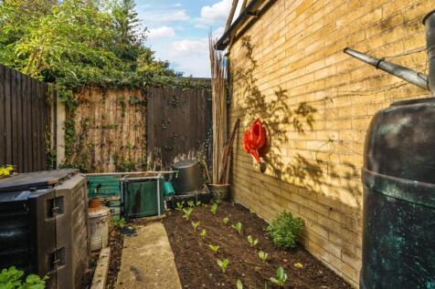 -68fb2fdfbacbf-l-1371802-21-68fa3fb9a4bdc-ARW