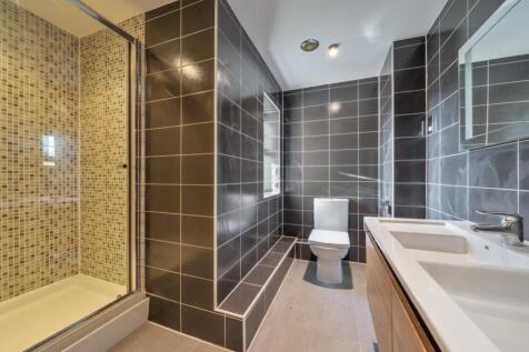 1372941-10-68fb46e2d3000