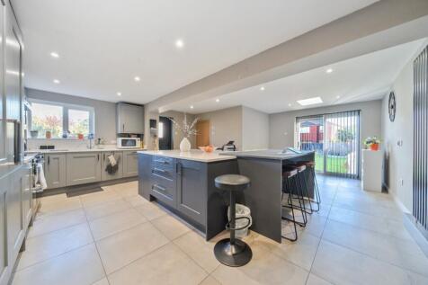 1371663-29-68fbd69f1ee6f-ARW-1