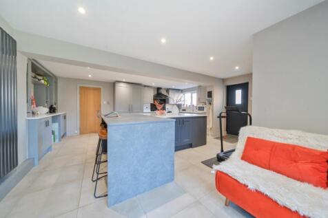 1371663-27-68fbd64e57bd7-ARW-1