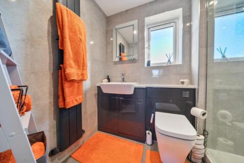 1371663-12-68fbd40ca862f-ARW-1