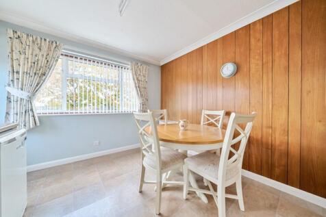 1374087-14-6900b9d75280f-ARW-1