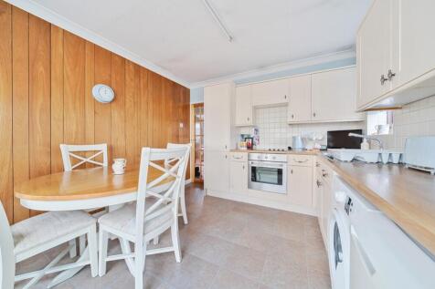 1374087-9-6900b7361cbf5-ARW-1