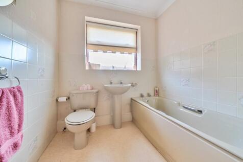 1374087-27-6900c1f936cb2-ARW-1