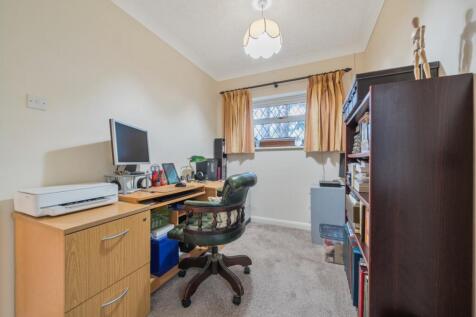 1373151-12-6900f5d462135