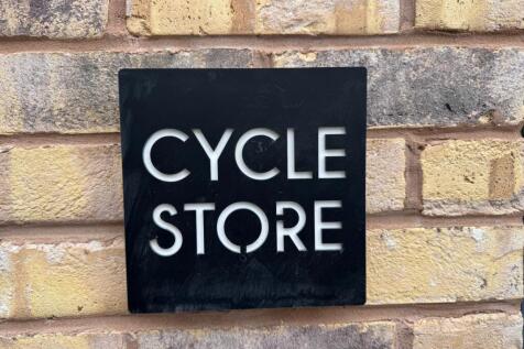 maythorn house cycle sign