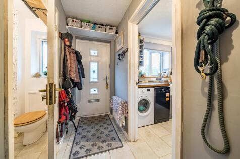 1375210-13-6904d98d8c58b