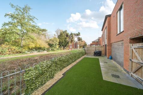 1373993-8-6908ea135bbc5