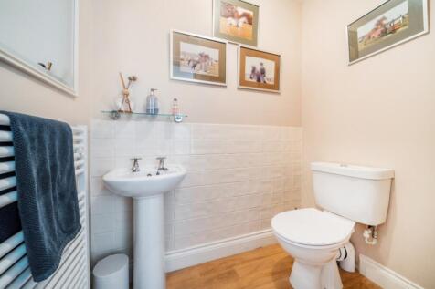 1345450-19-68bd3b5c87b66