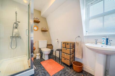 1345450-3-68bd379e80aaf