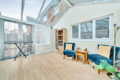 1375402-6-691358768f798