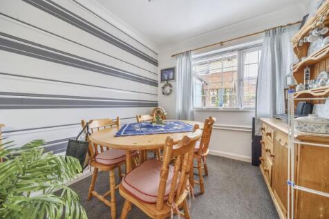 1304774-13-6841cc5e9918d