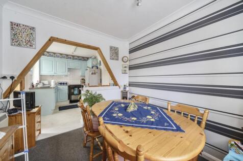 1304774-10-6841cbe90e706