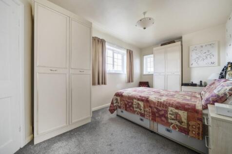 1304774-20-6841cd227c8b8