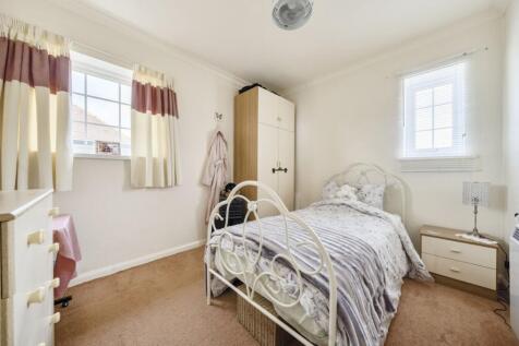 1304774-18-6841ccf813a25