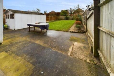 112579_QBE230052_L_IMG_09_0000_max_656x437