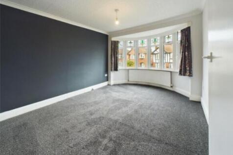 112579_QBE230052_L_IMG_11_0000_max_656x437