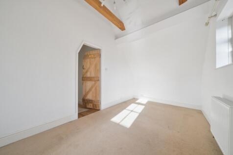 1382734-2-691b4b3a02bb8