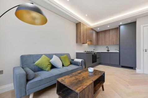 REA - Flat 4, 4 Lynton Road - ReceptionB1 (1).jpg