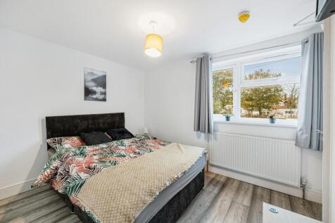 16 the Crescent-13.jpg