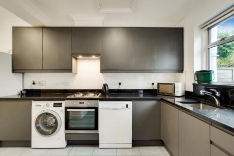 4_Kitchen-Dining Room-2.jpg