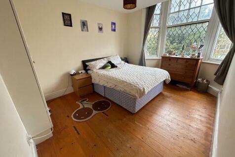 Flat C bedroom 1