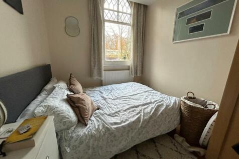 Flat C bedroom 2