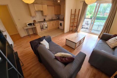 Lounge Kitchen