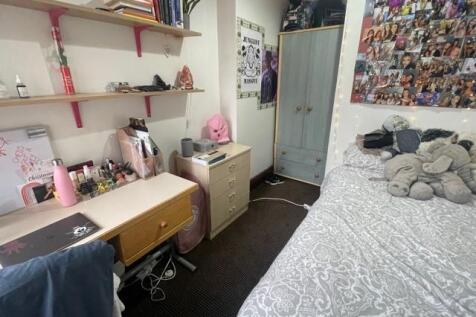 bedroom4
