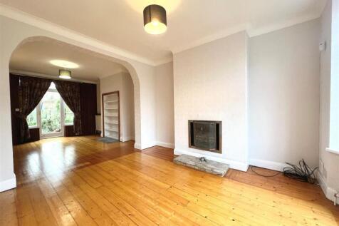 Lounge / Dining