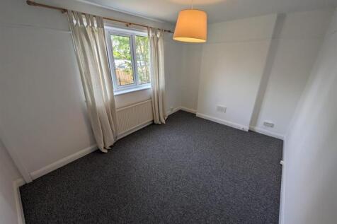 Front Reception / Bedroom 3