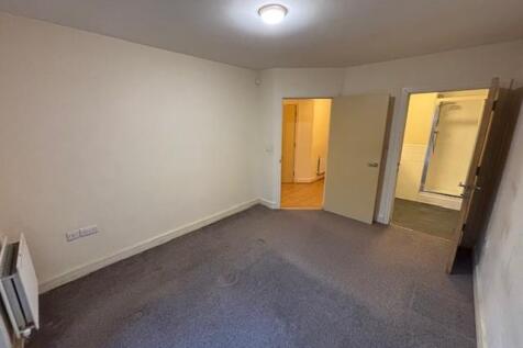 Ensuite Bedroom 1