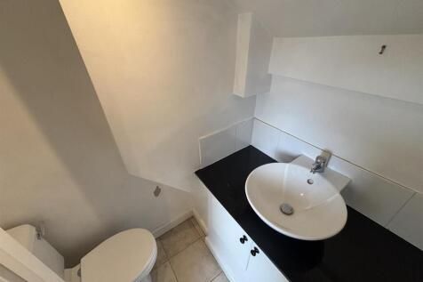 Bed 2 Ensuite
