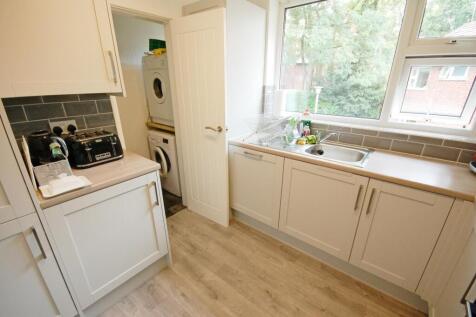 Kitchen / Utility