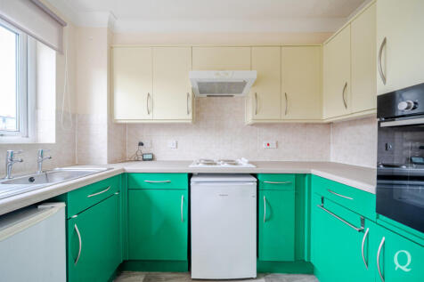 f8842f15-82b6-4a7...