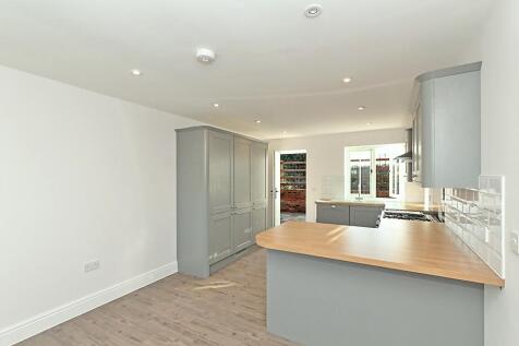 Lee-Kitchen_1.jpg