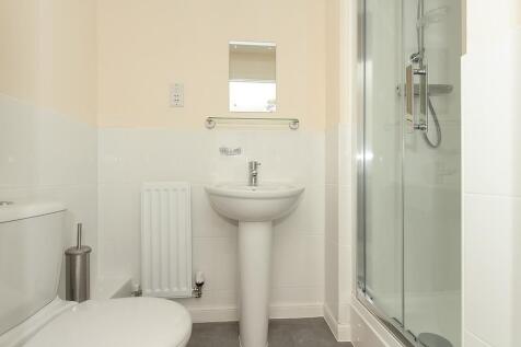 Elm-En-Suite.jpg